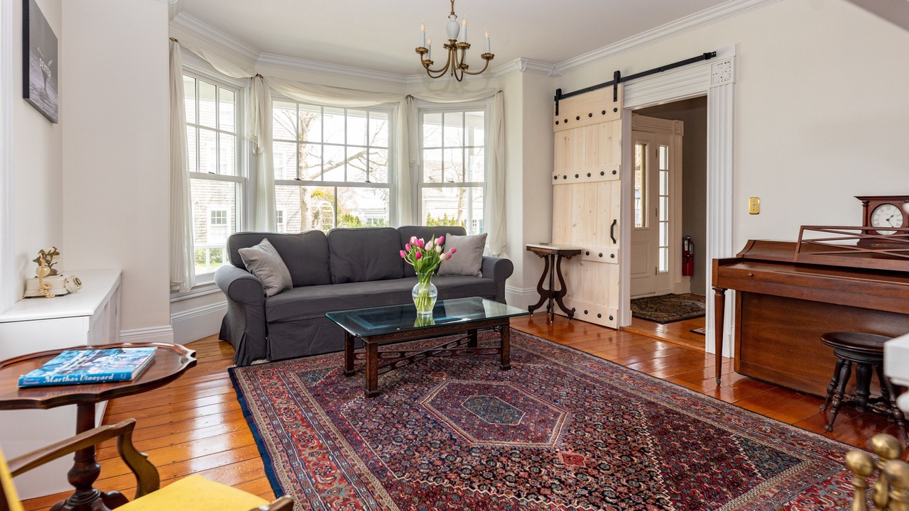 Photo of Livingroom in Tisbury