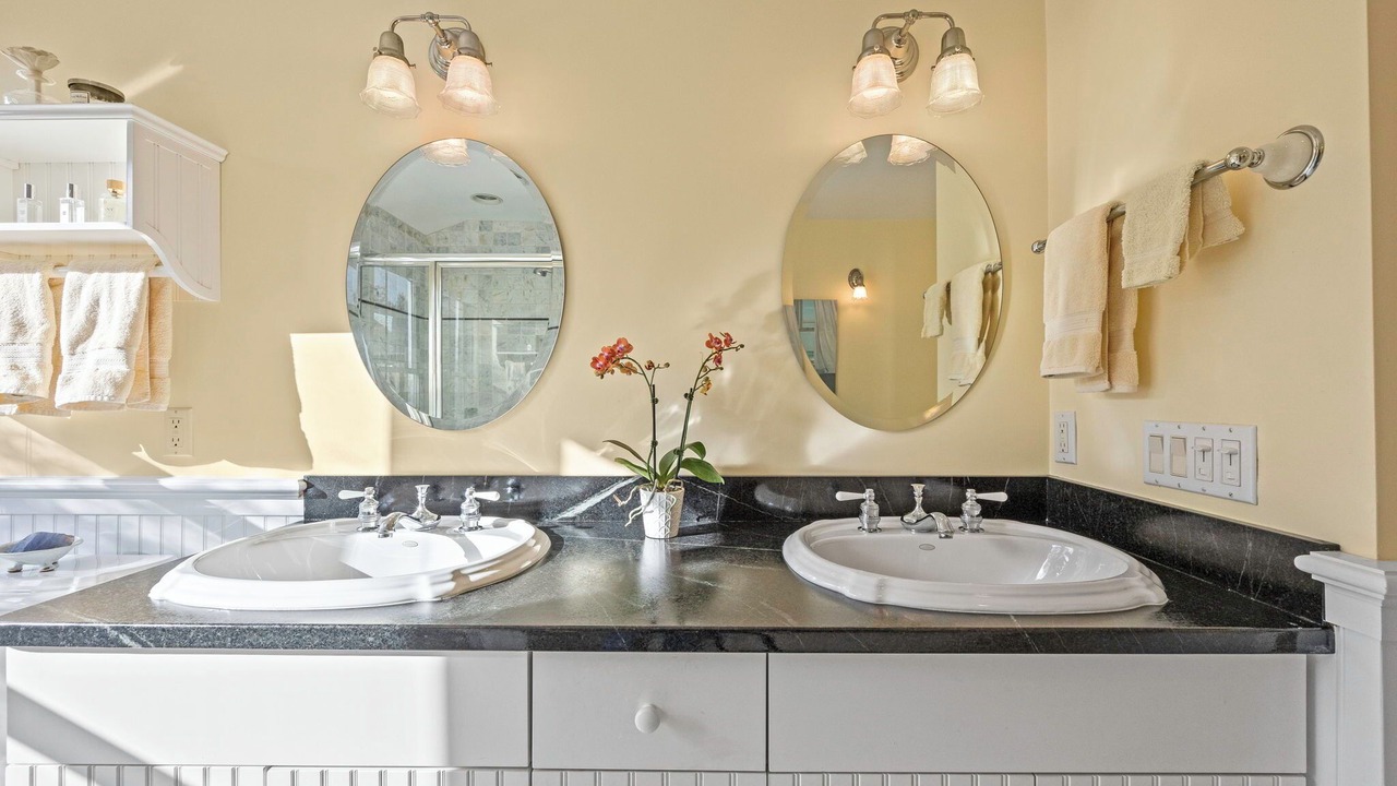 Photo of Bathroom in Chatham