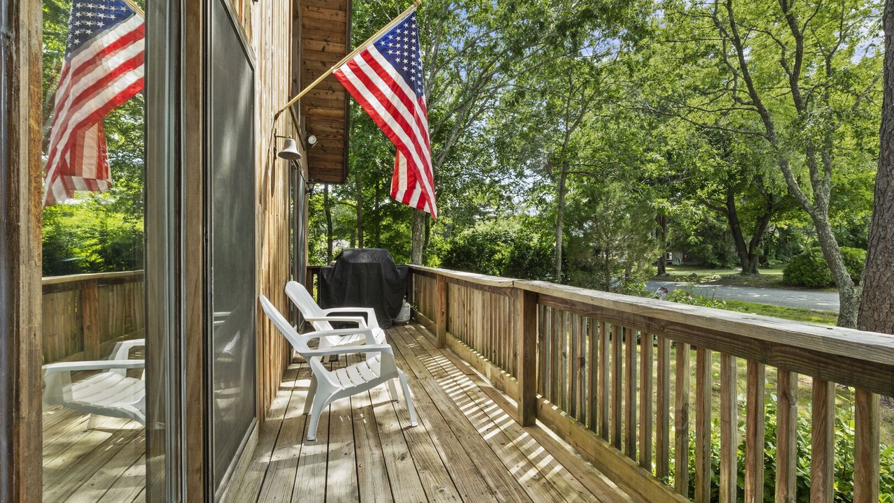 Photo of Patio Balcony in Kenyon