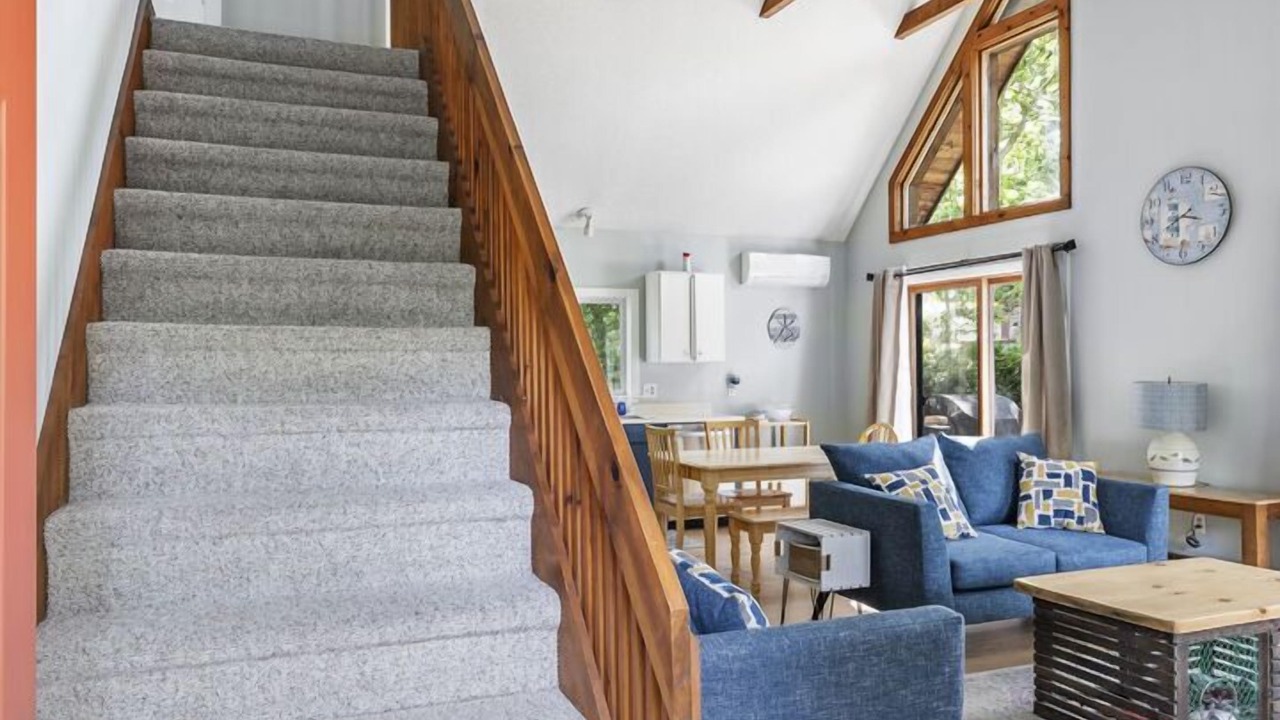 Photo of Livingroom in Kenyon