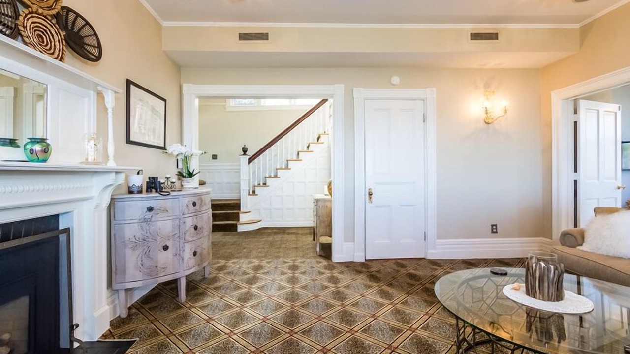 Photo of Livingroom in Narragansett Pier