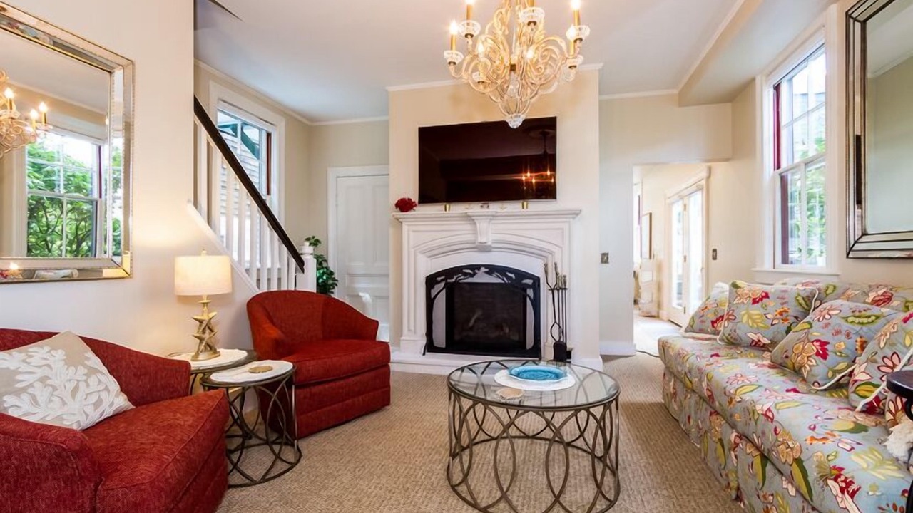 Photo of Livingroom in Narragansett Pier