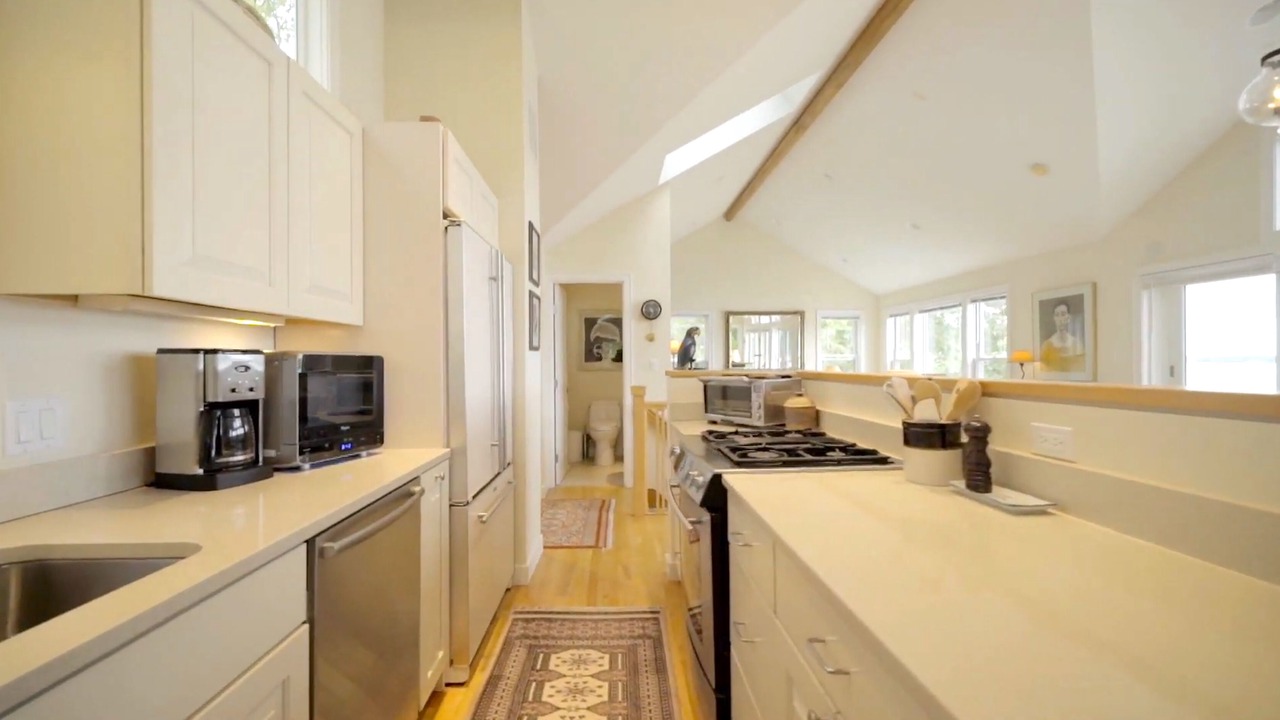 Photo of Kitchen in Tisbury