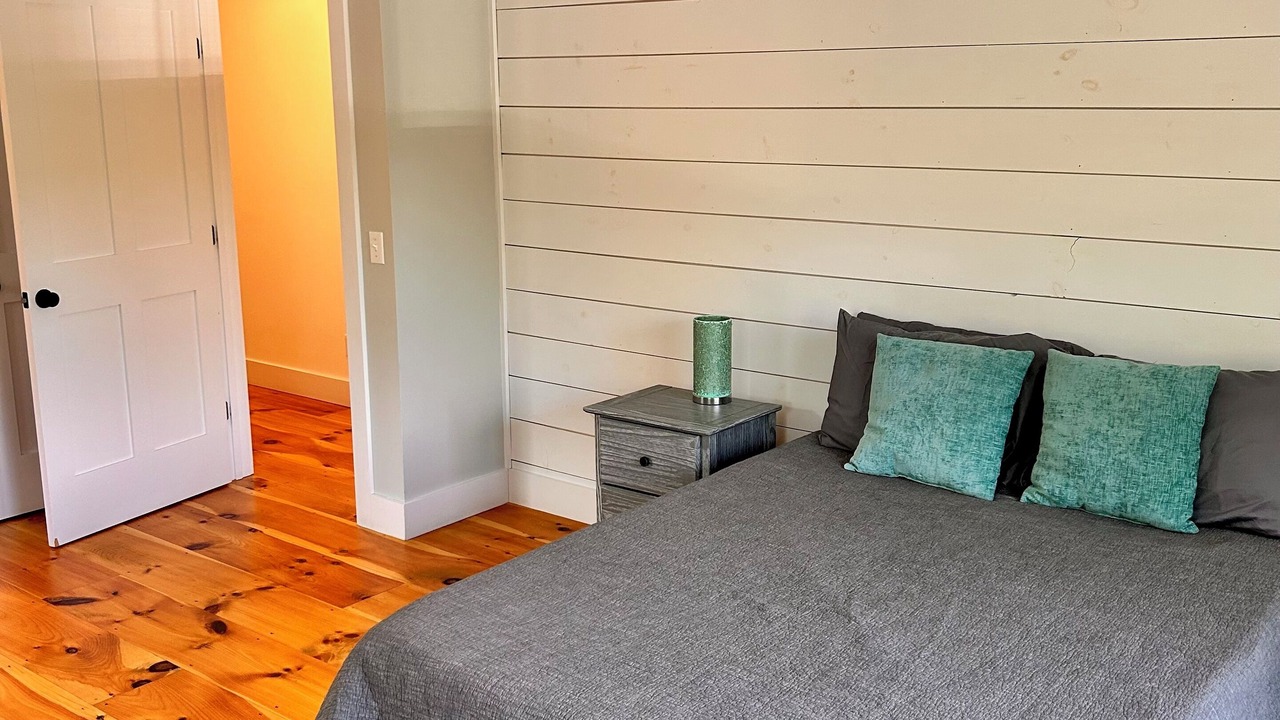 Photo of Bedroom in Waterbury Center