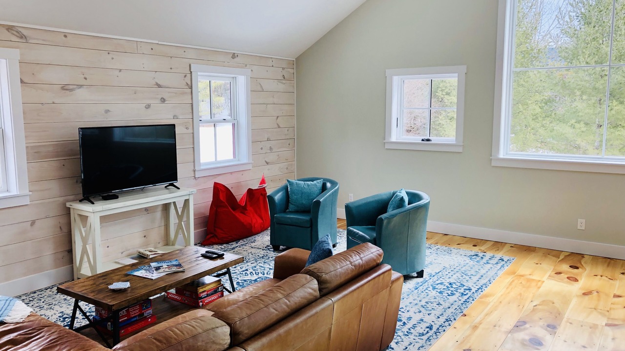 Photo of Livingroom in Waterbury Center