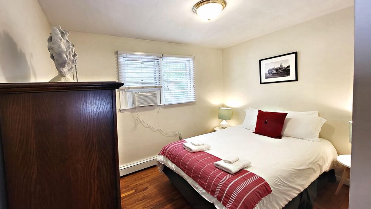 Photo of Bedroom in Narragansett Pier