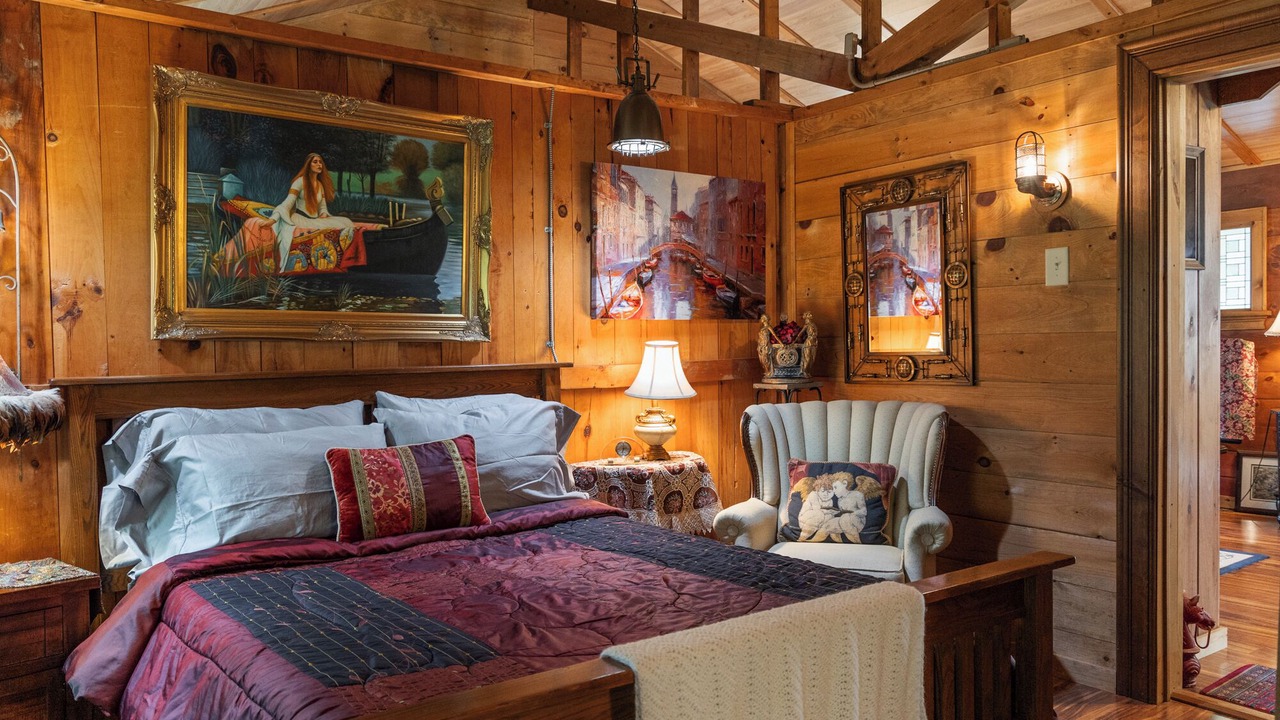Photo of Bedroom in Malletts Bay