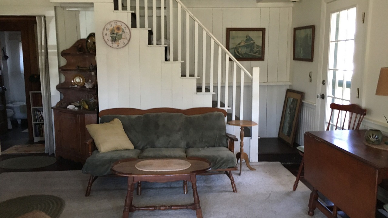 Photo of Livingroom in East Falmouth