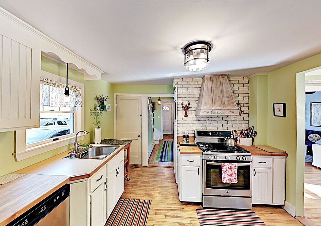 Photo of Kitchen in Boothbay Harbor
