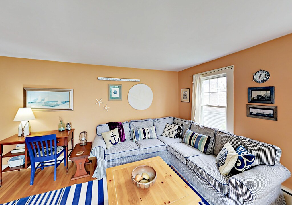 Photo of Livingroom in Boothbay Harbor