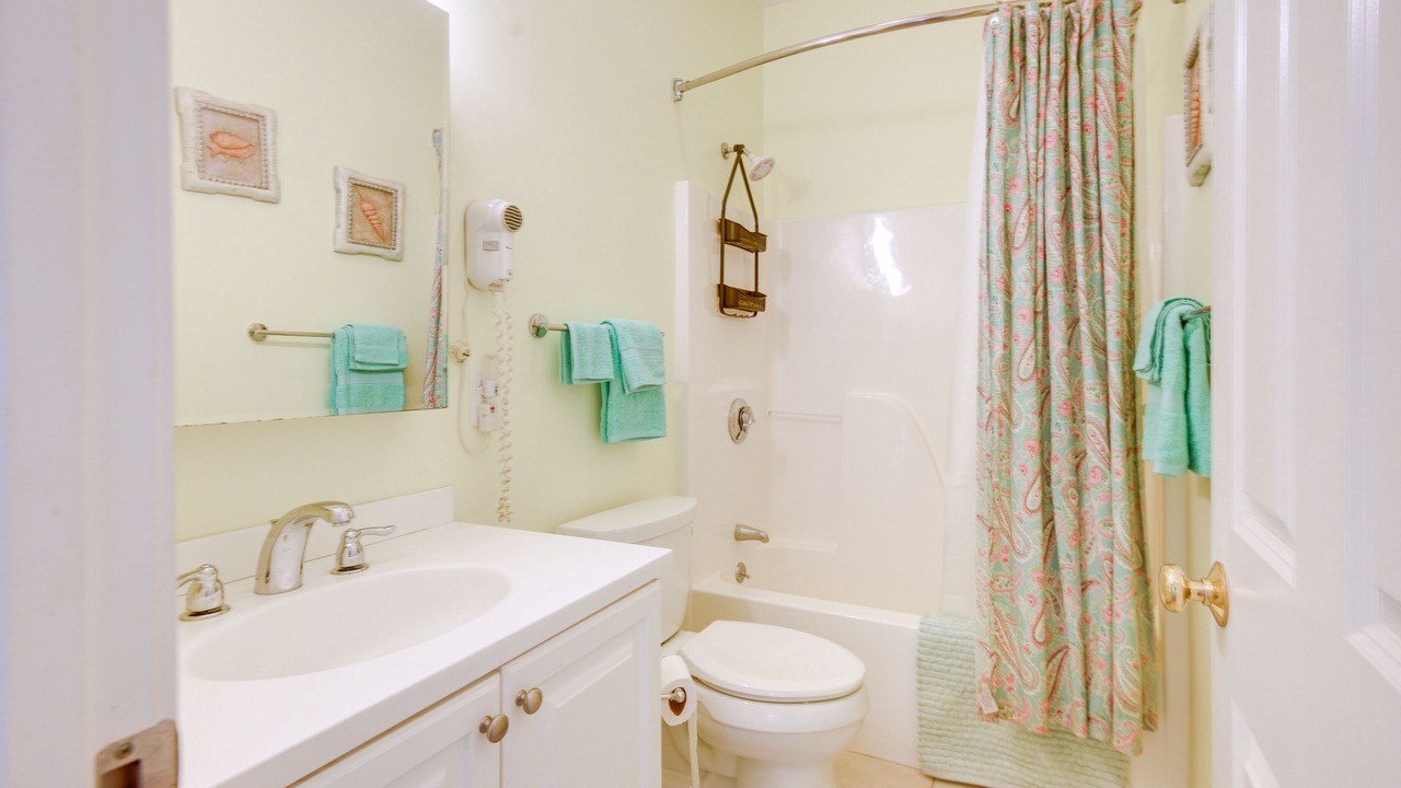 Photo of Bathroom in Summer Village
