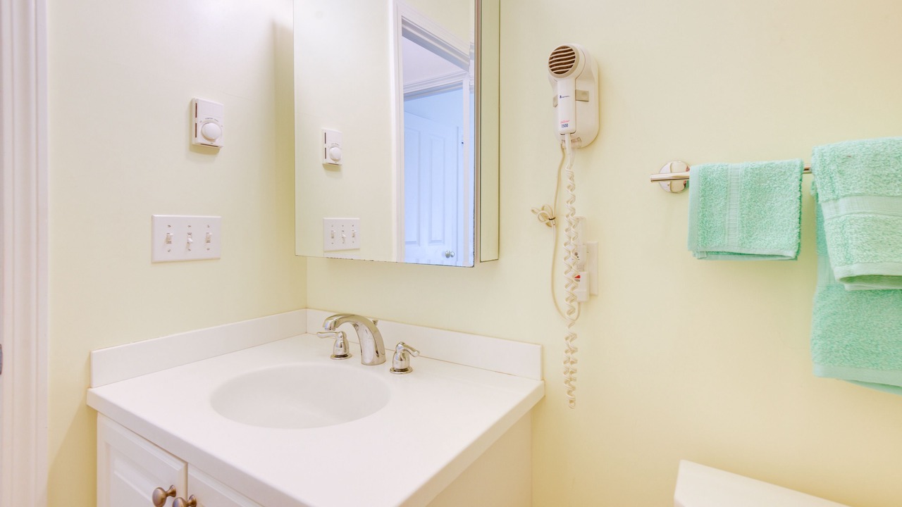 Photo of Bathroom in Summer Village