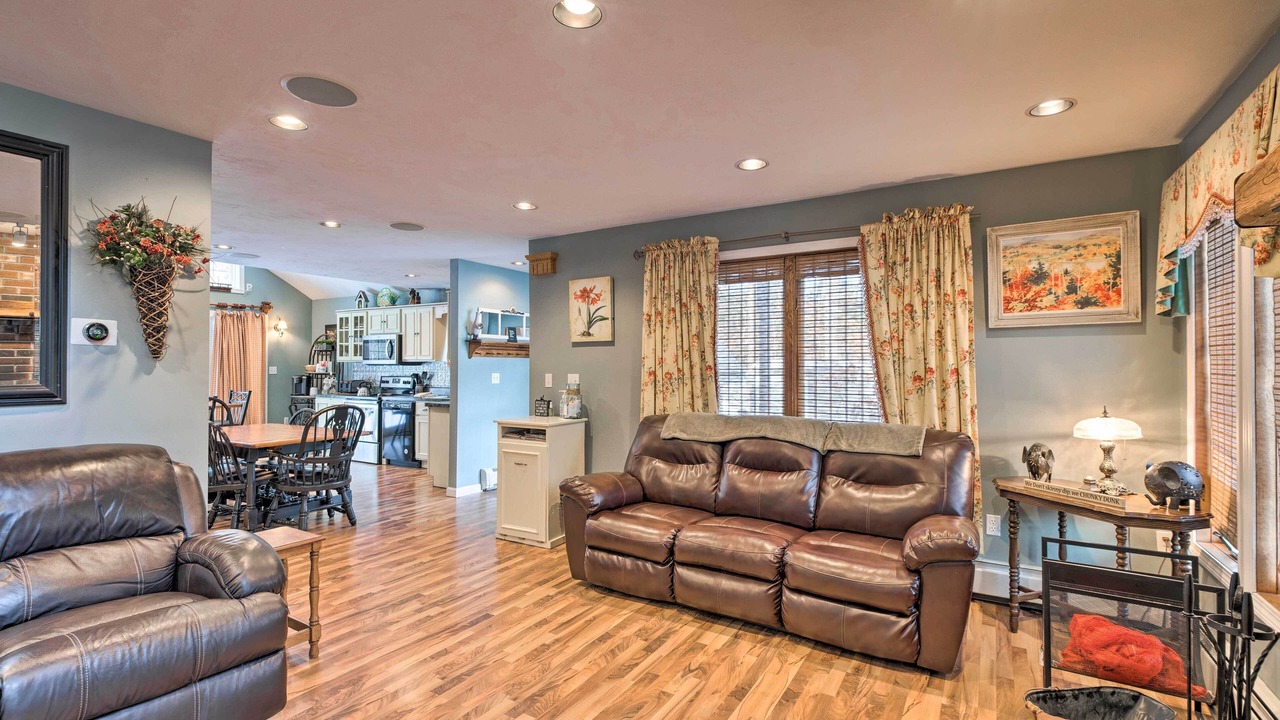 Photo of Livingroom in Blueberry Estates