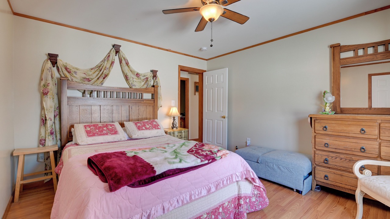 Photo of Bedroom in North Lake George