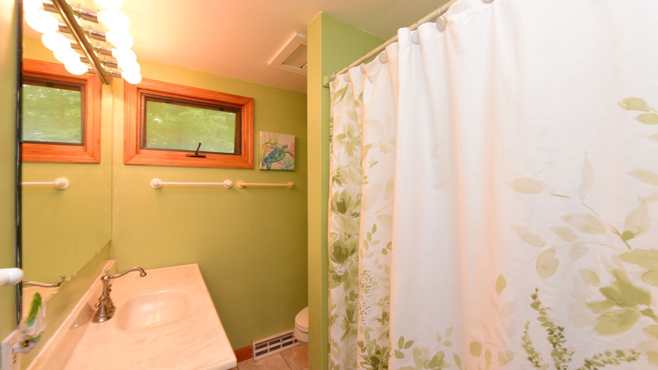 Photo of Bathroom in Eidelweiss Village