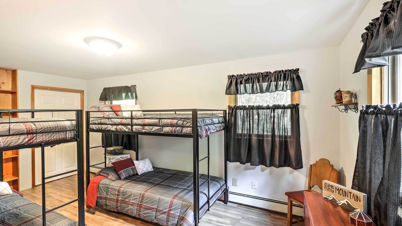 Photo of Bedroom in North Creek
