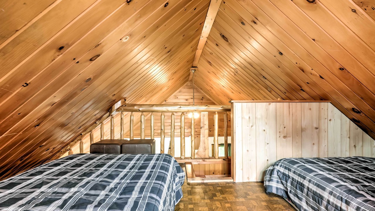 Photo of Bedroom in North Creek