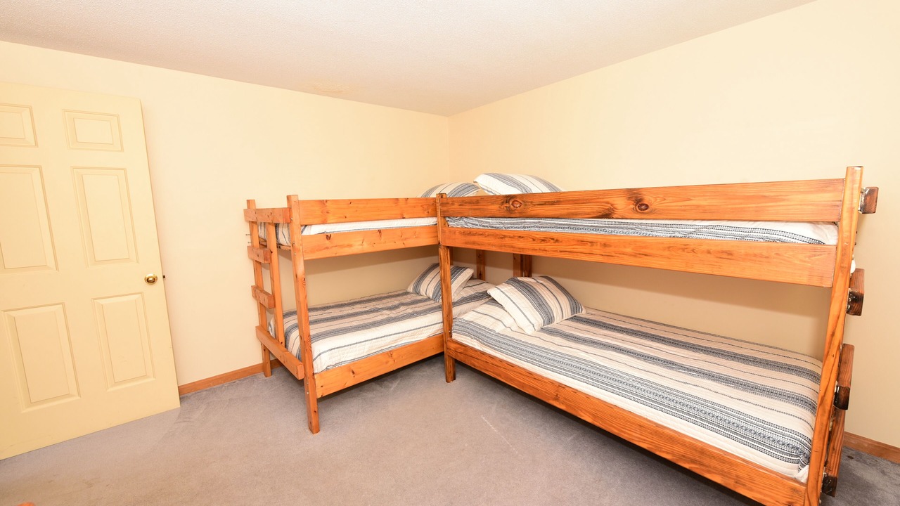 Photo of Bedroom in Eidelweiss Village