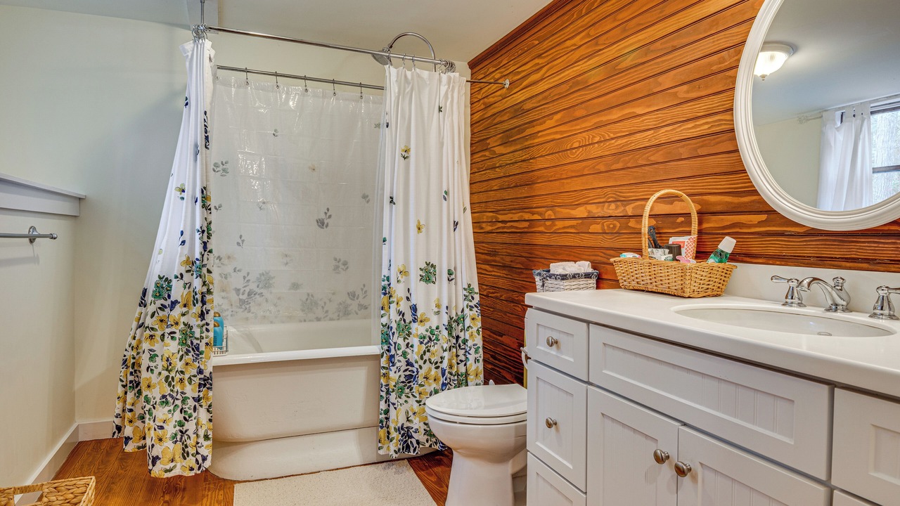 Photo of Bathroom in Tamworth