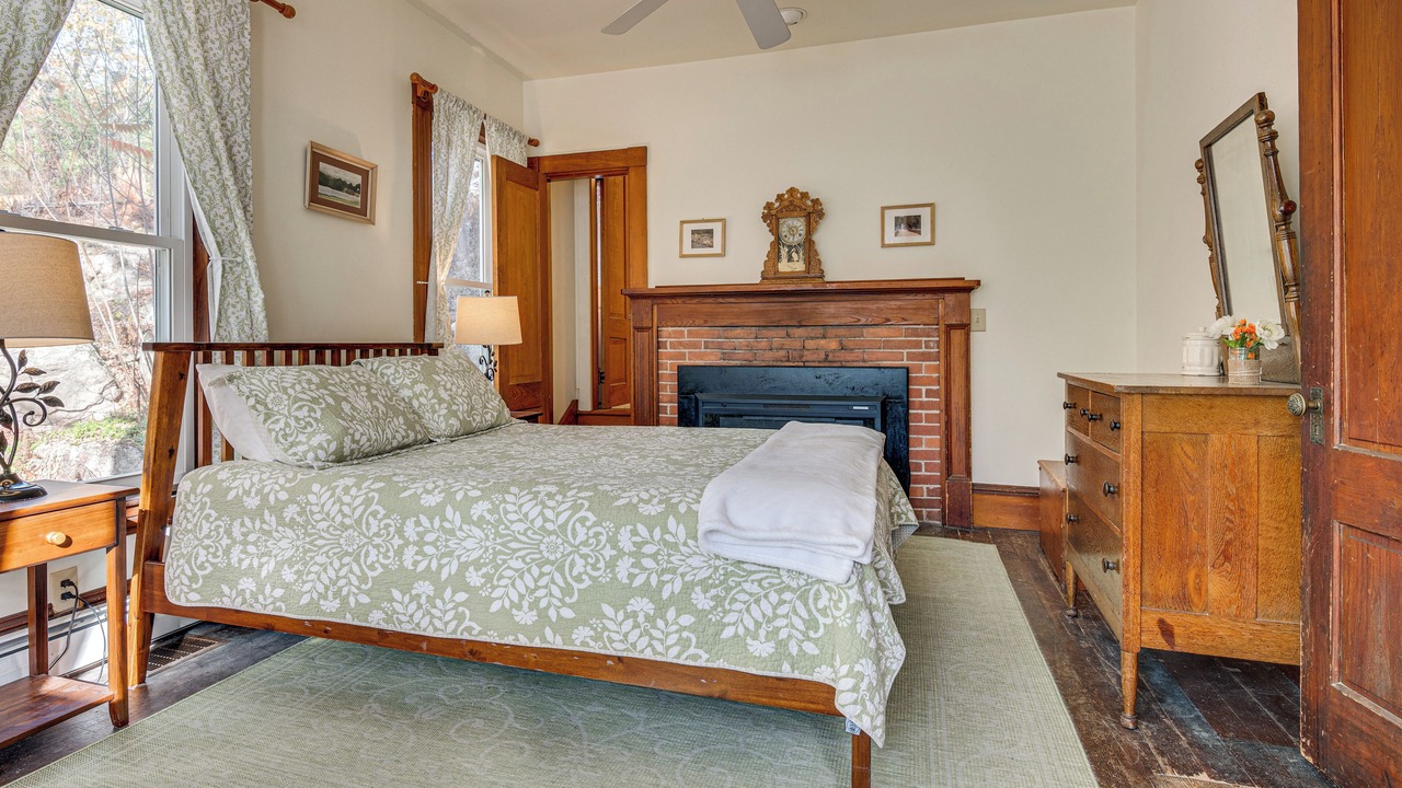 Photo of Bedroom in Tamworth