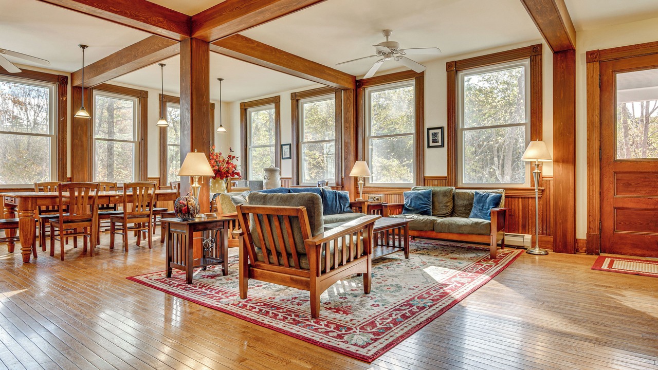 Photo of Livingroom in Tamworth