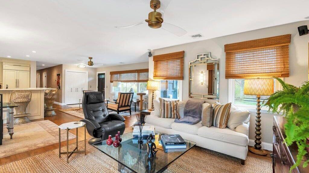 Photo of Livingroom in Tuckahoe