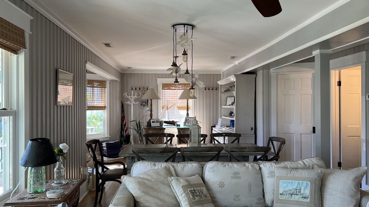 Photo of Livingroom in Beach Haven