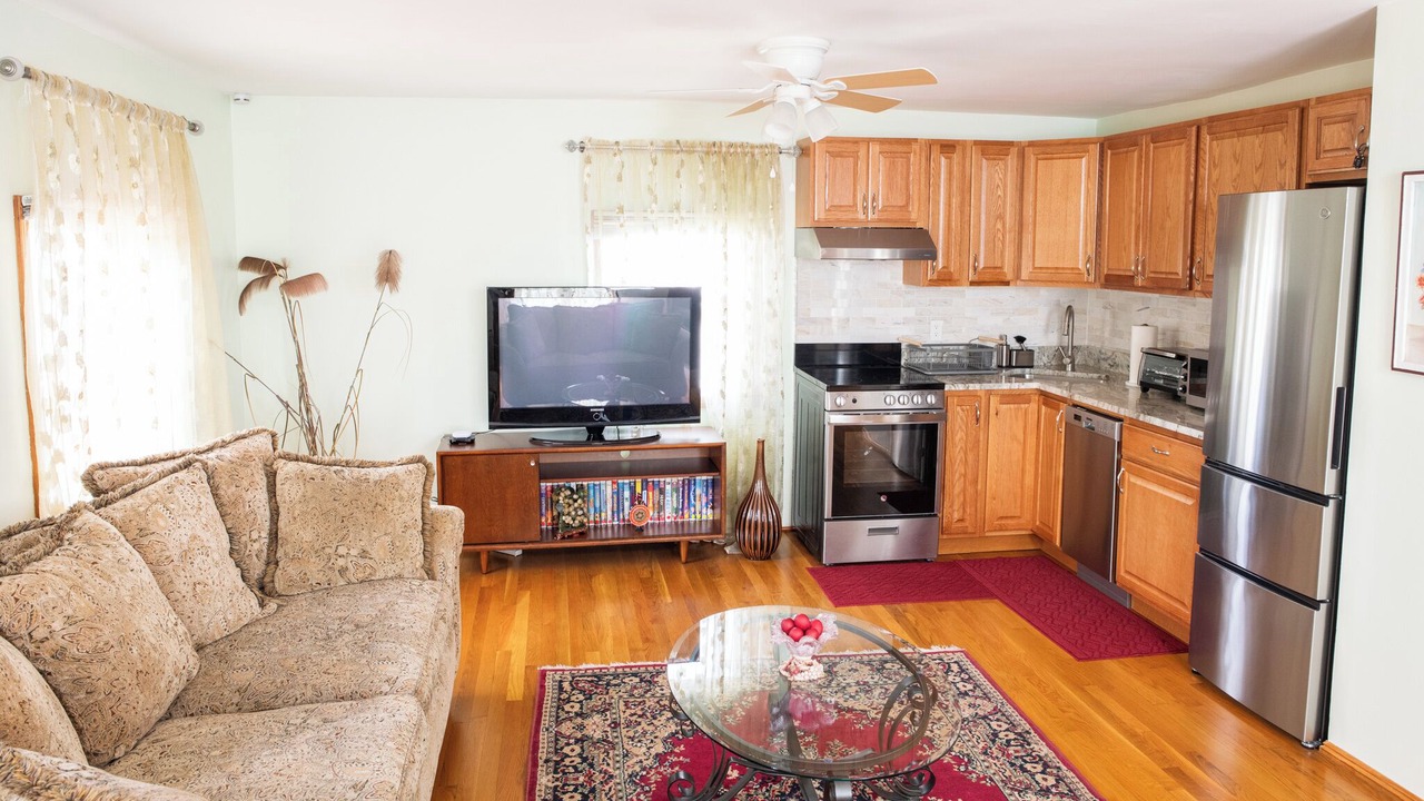 Photo of Livingroom in West Roxbury