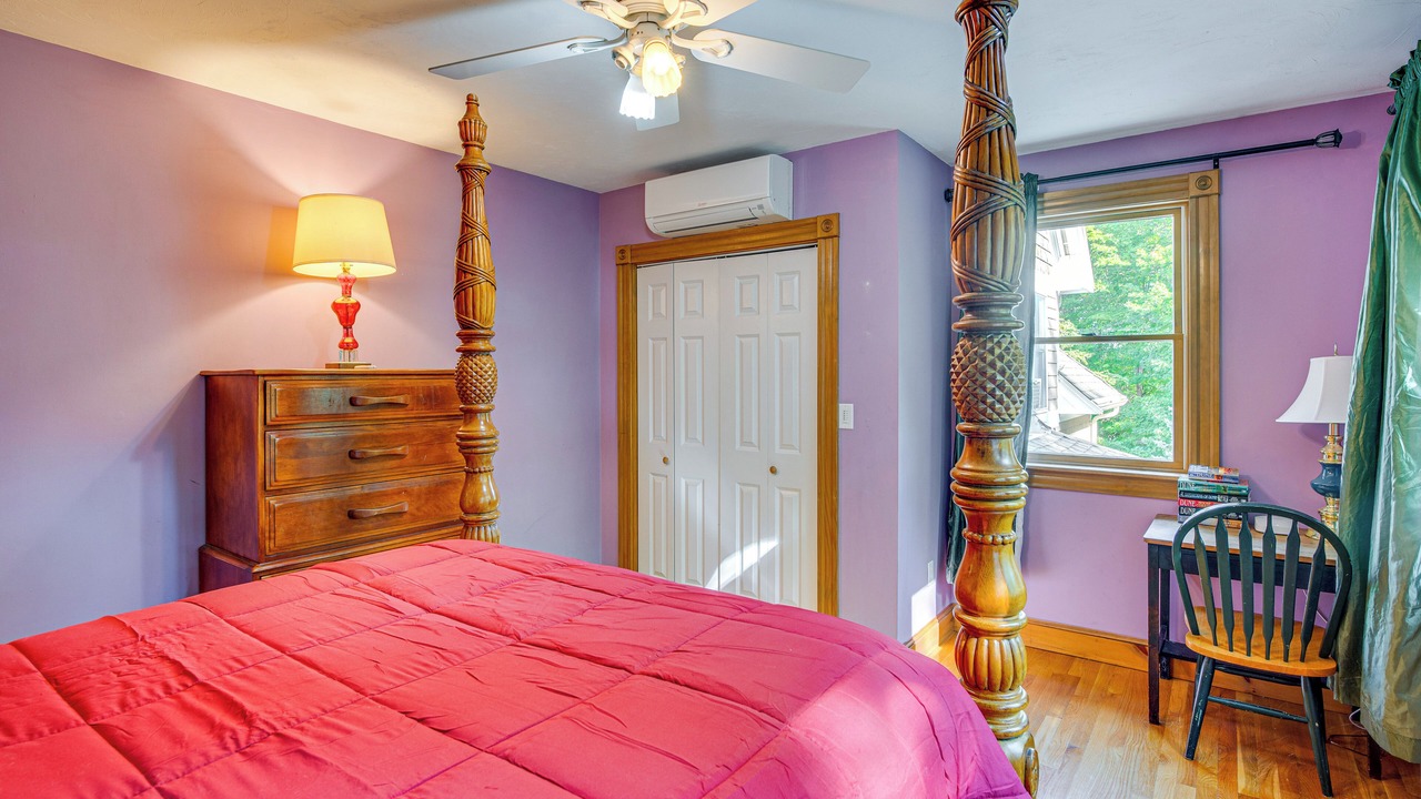 Photo of Bedroom in Belmont