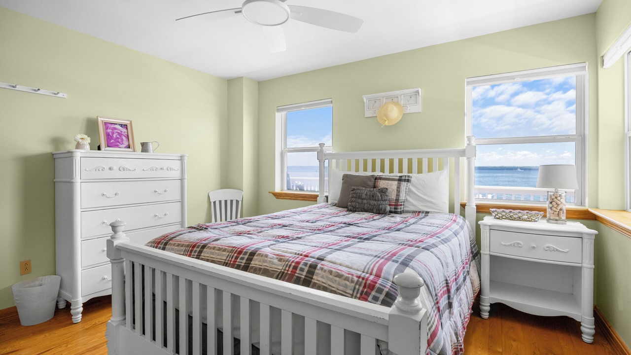 Photo of Bedroom in Town of Torrey