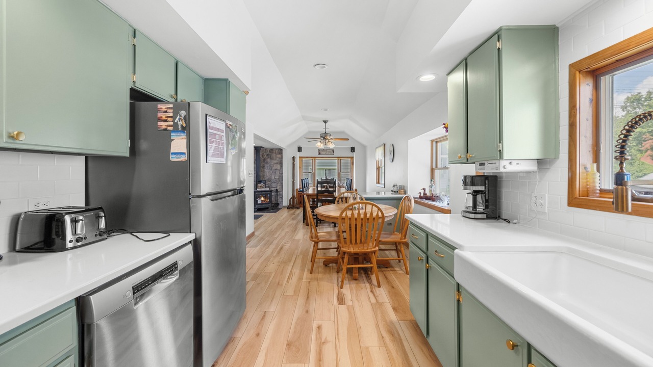 Photo of Kitchen in Town of Torrey