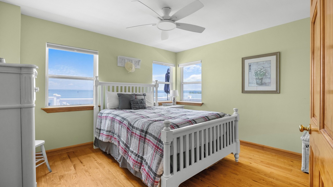 Photo of Bedroom in Town of Torrey