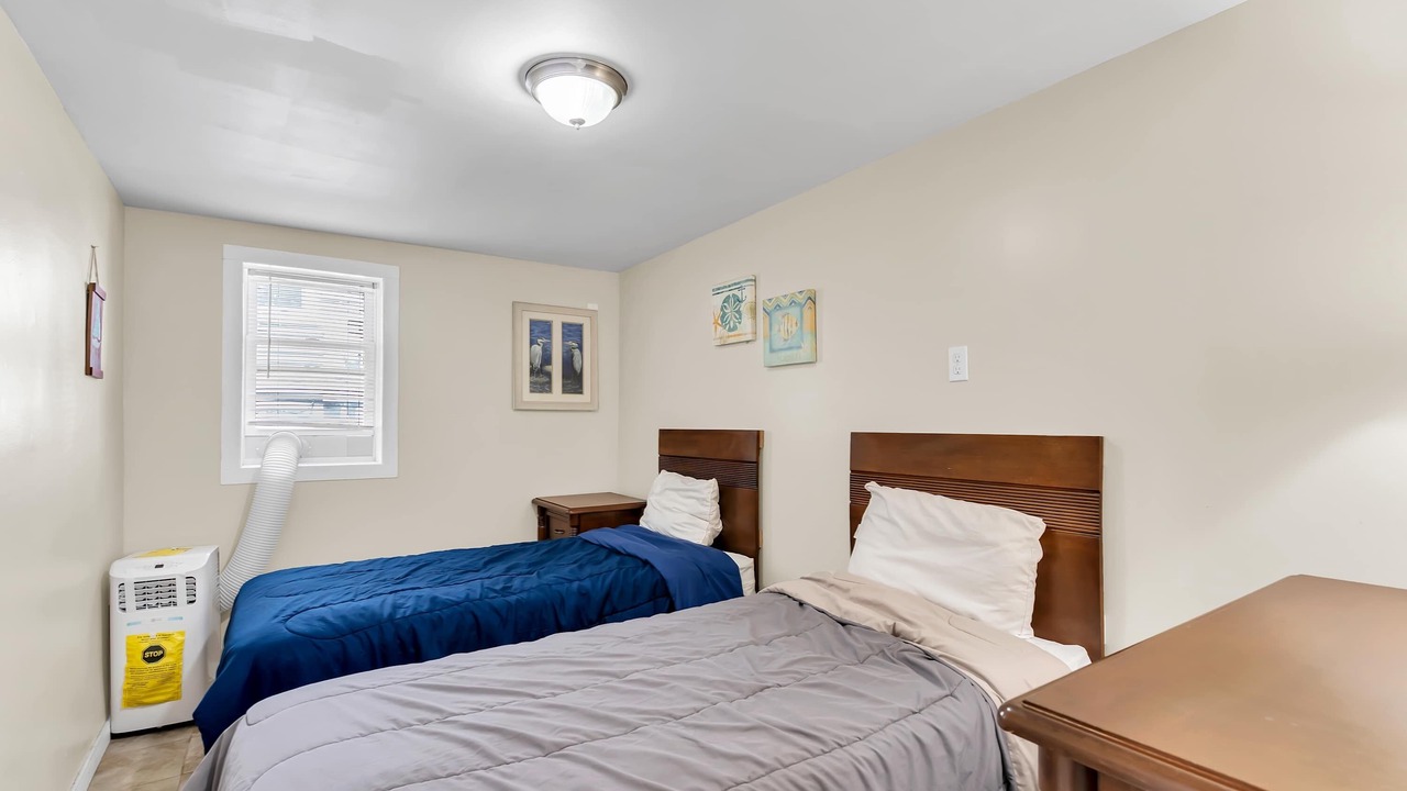 Photo of Bedroom in Seaside Heights