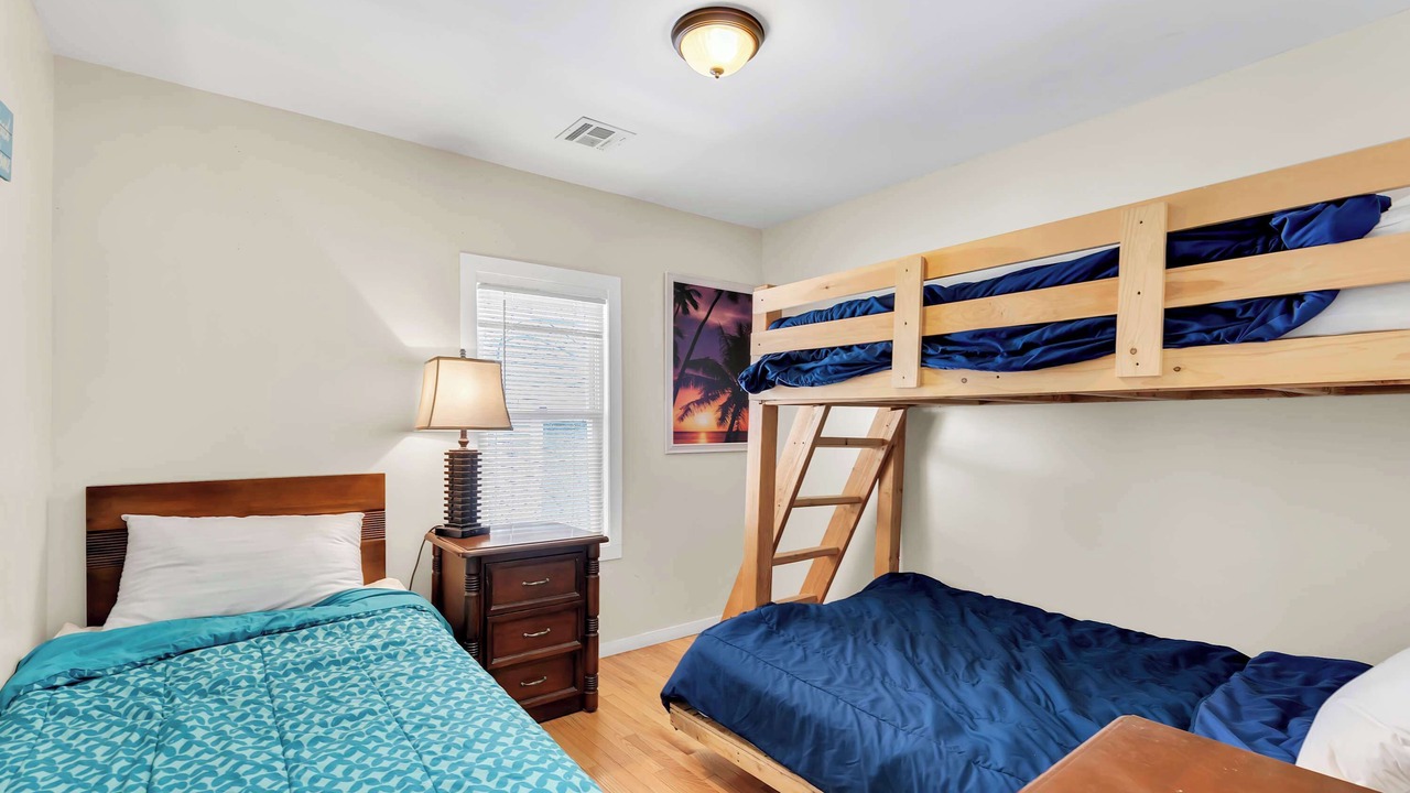 Photo of Bedroom in Seaside Heights