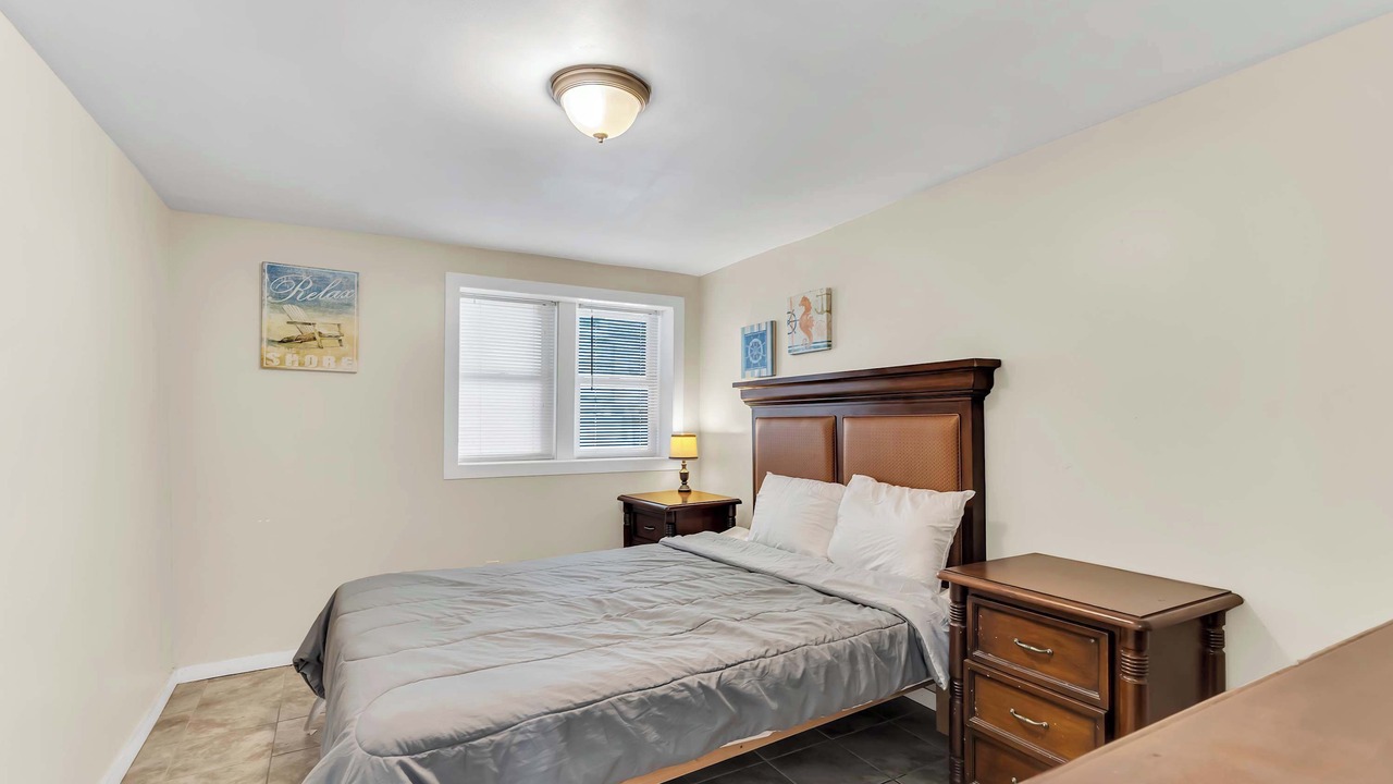 Photo of Bedroom in Seaside Heights