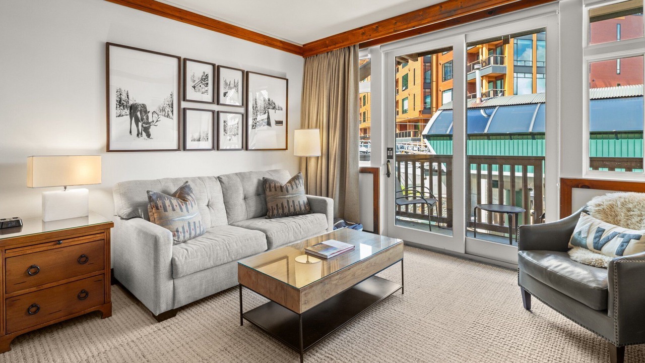 Photo of Livingroom in Stowe Area