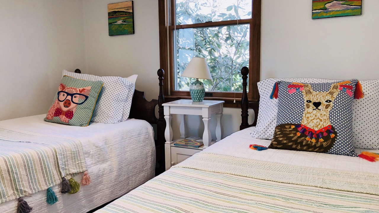 Photo of Bedroom in Monomoscoy Island