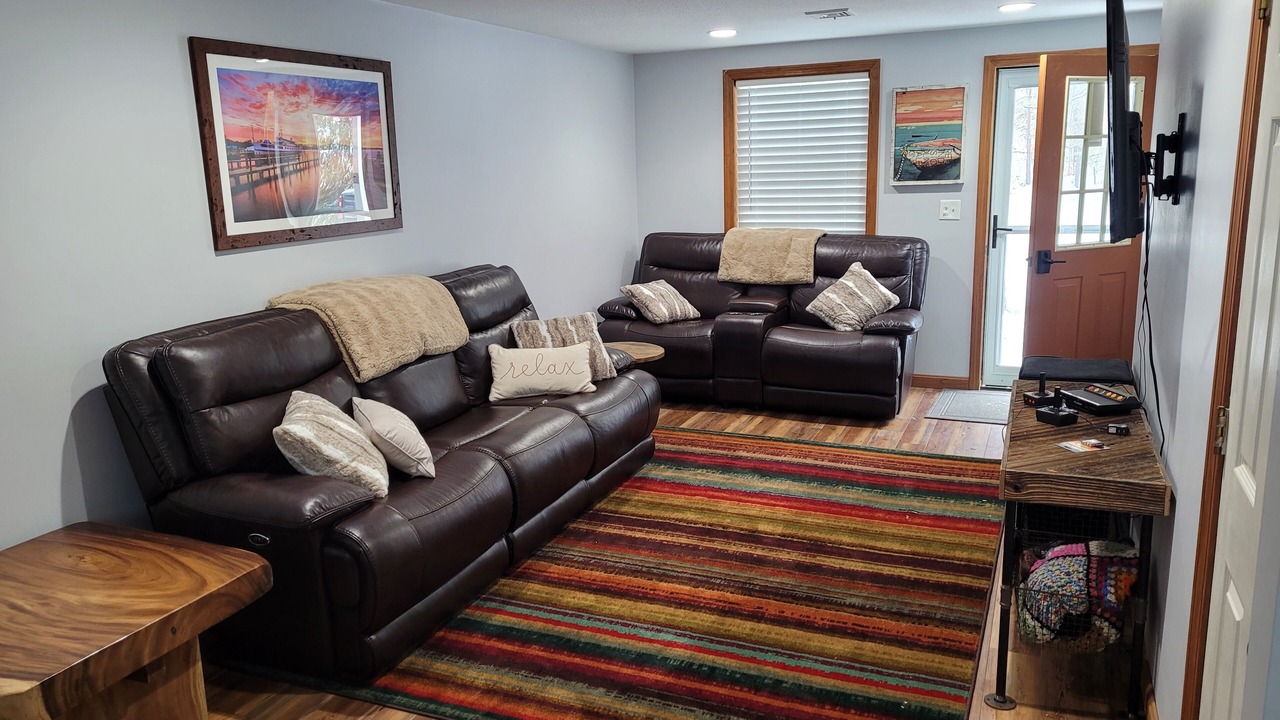 Photo of Livingroom in Alton