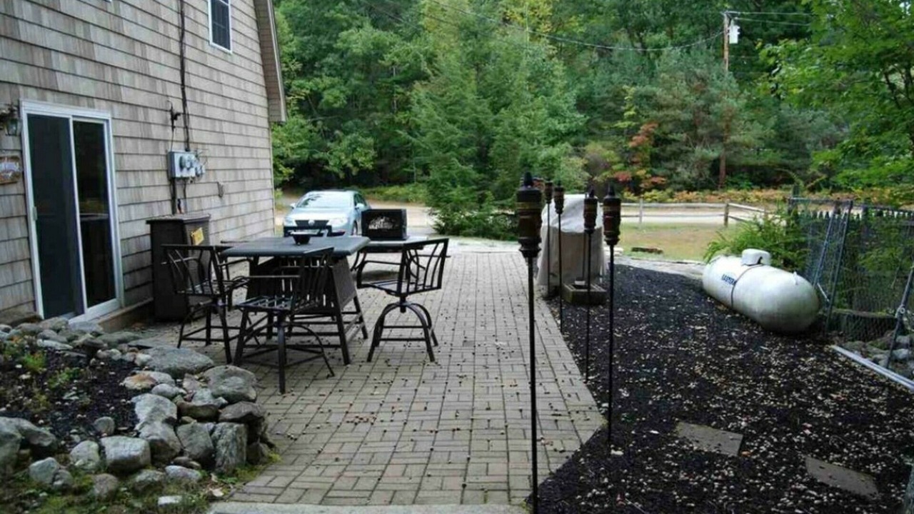 Photo of Outdoor in Alton