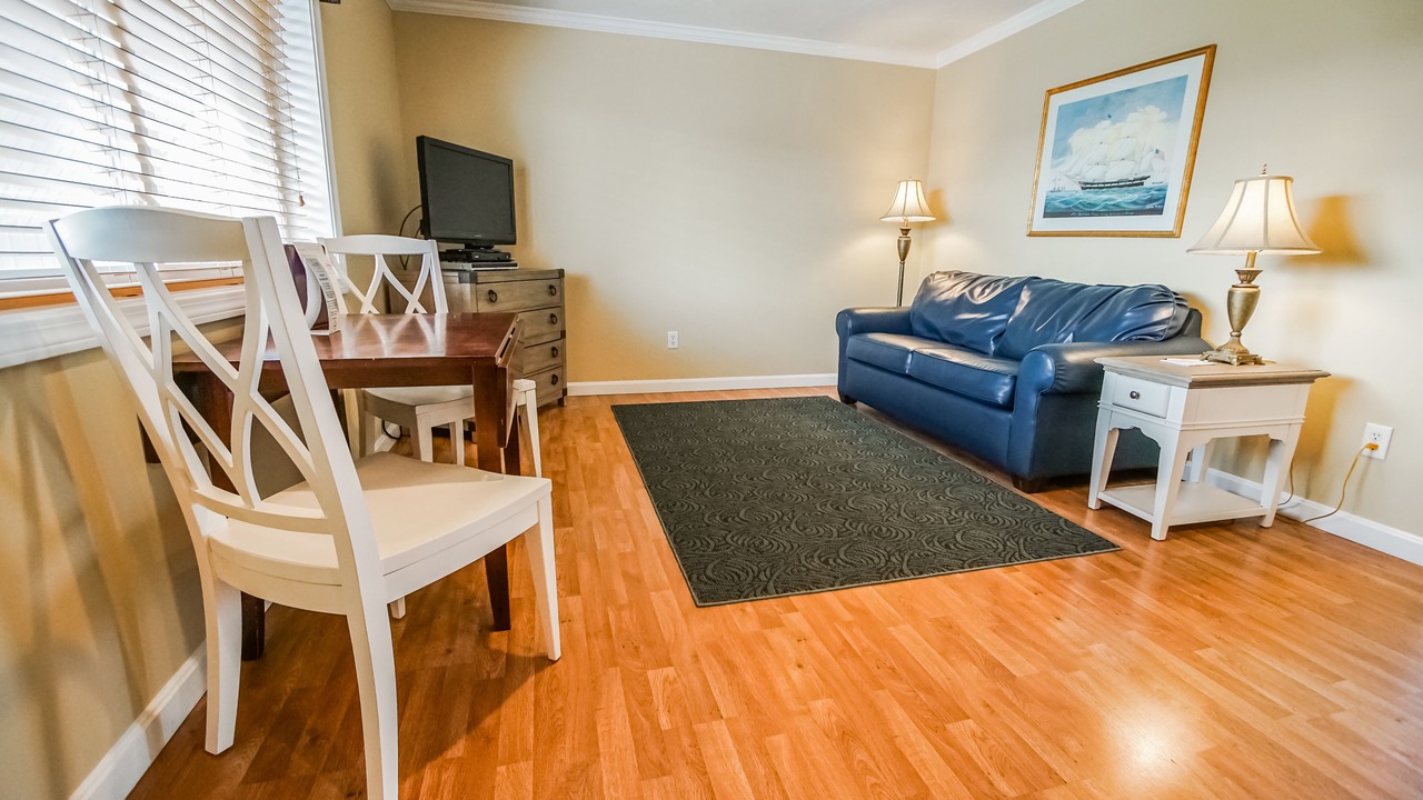 Photo of Livingroom in Falmouth Heights