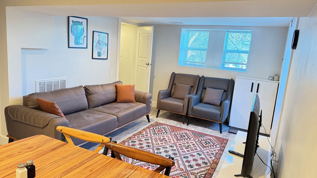 Photo of Livingroom in Oak Square