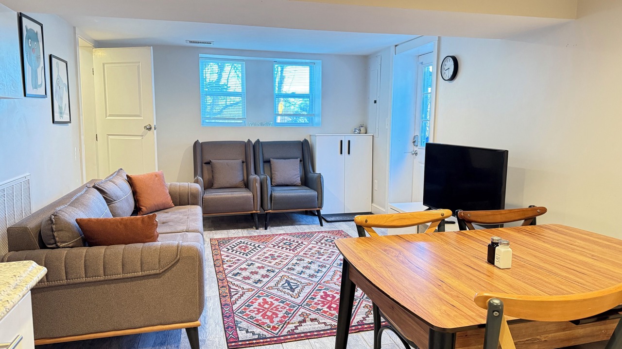 Photo of Livingroom in Oak Square