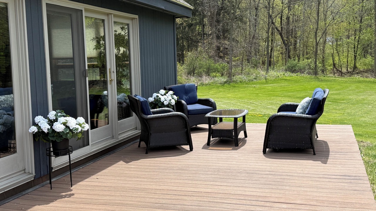 Photo of Patio Balcony in East Canaan