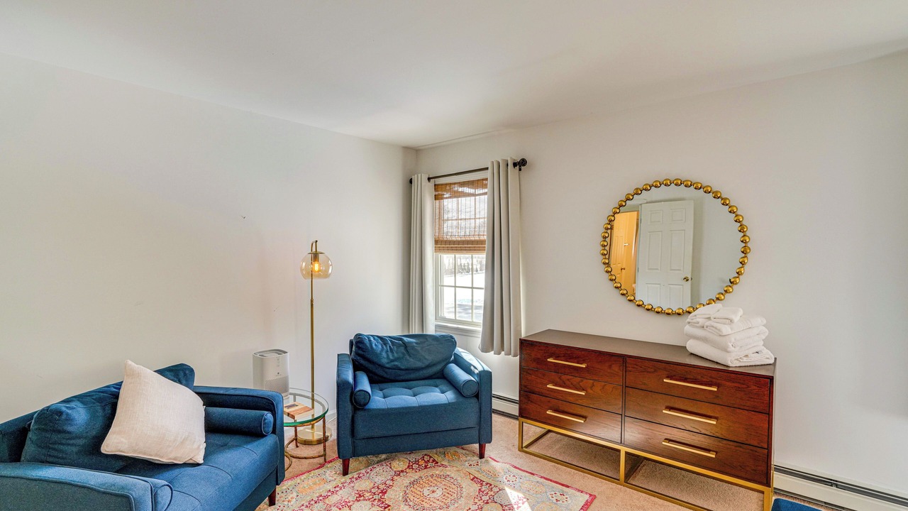 Photo of Livingroom in Lenox