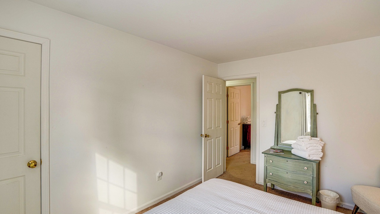 Photo of Bedroom in Lenox