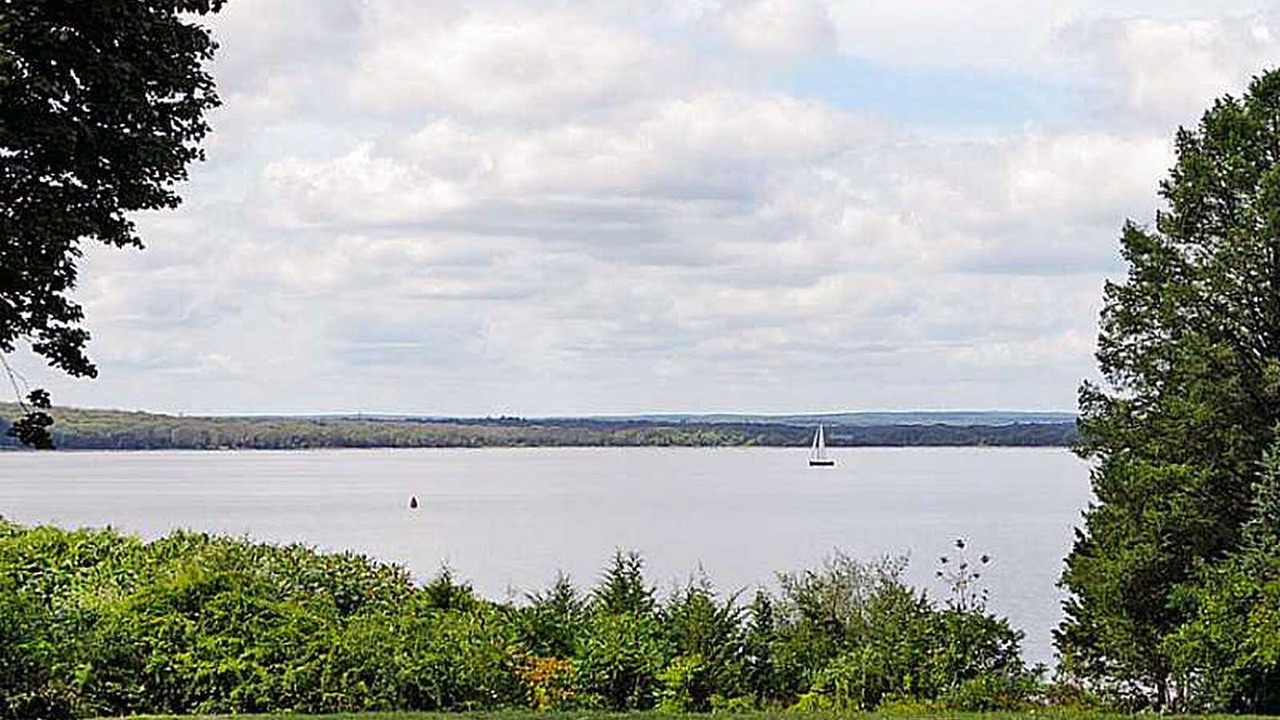 Photo of Others in Jamestown Shores