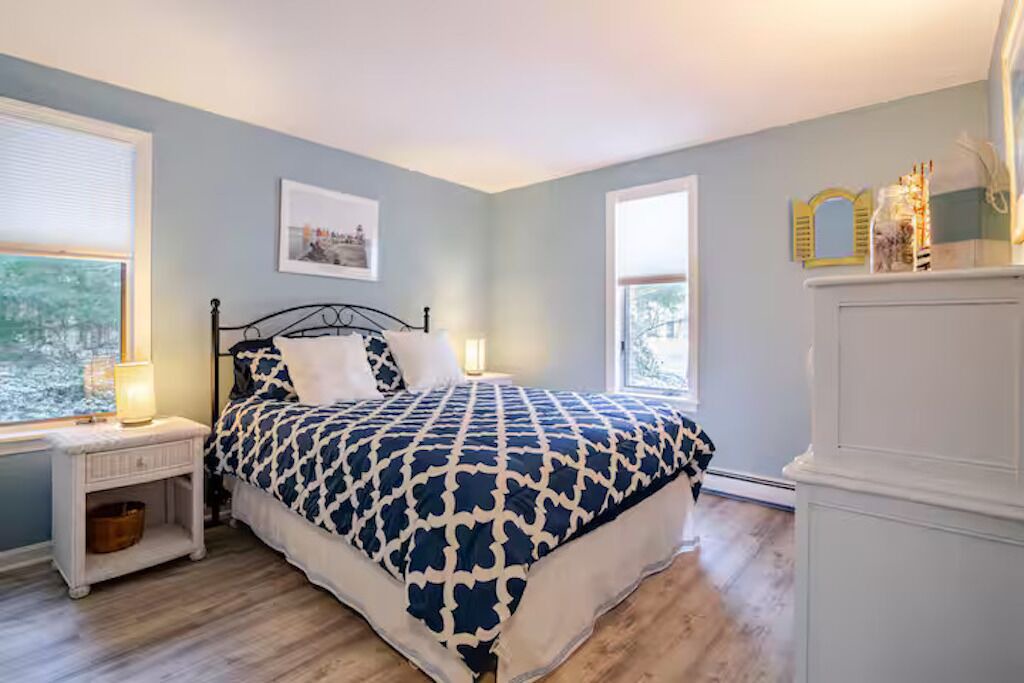 Photo of Bedroom in Fells Pond