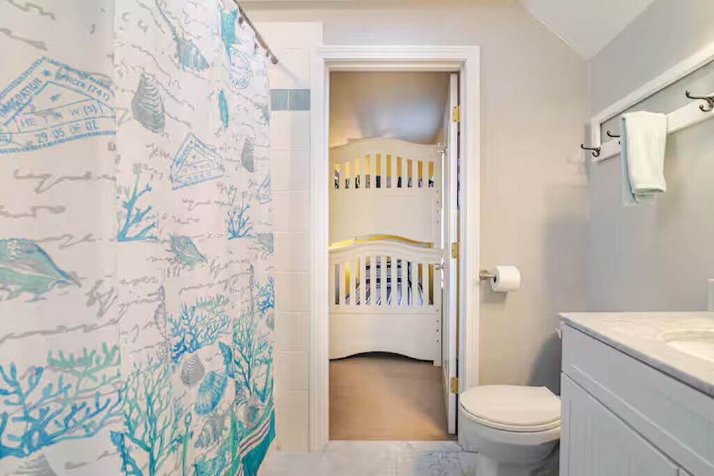 Photo of Bathroom in Fells Pond