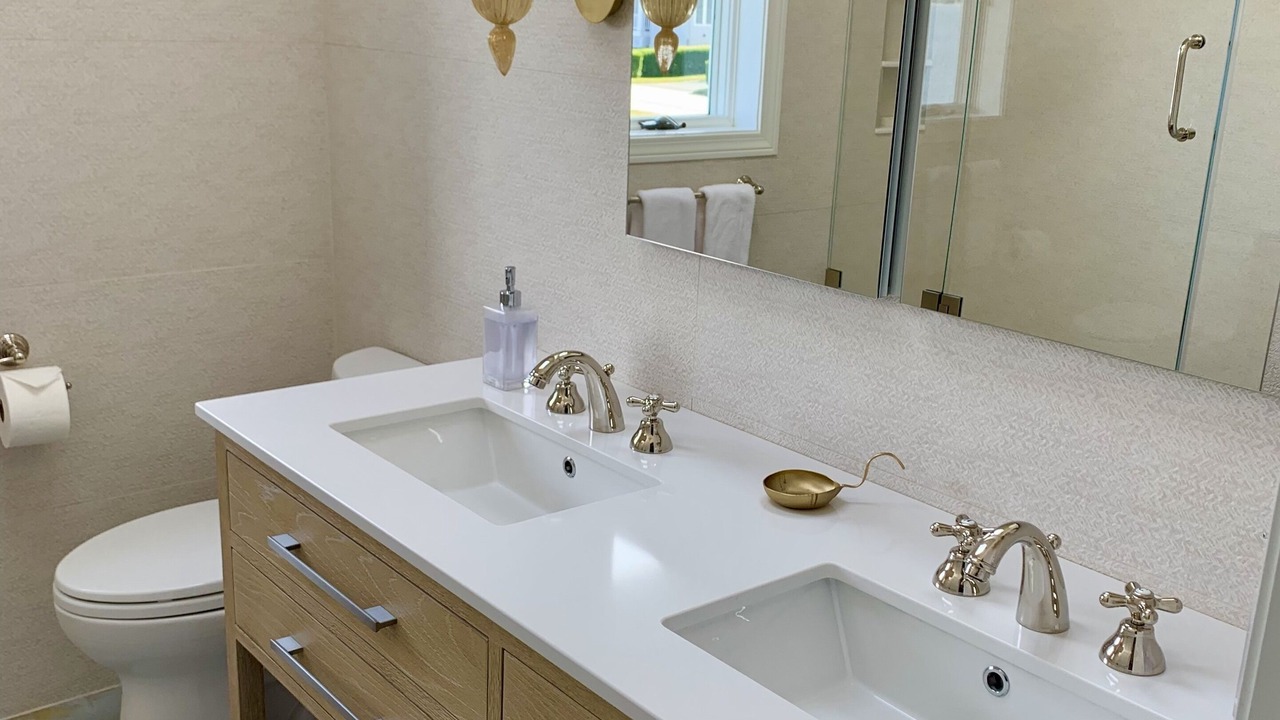 Photo of Bathroom in Niantic