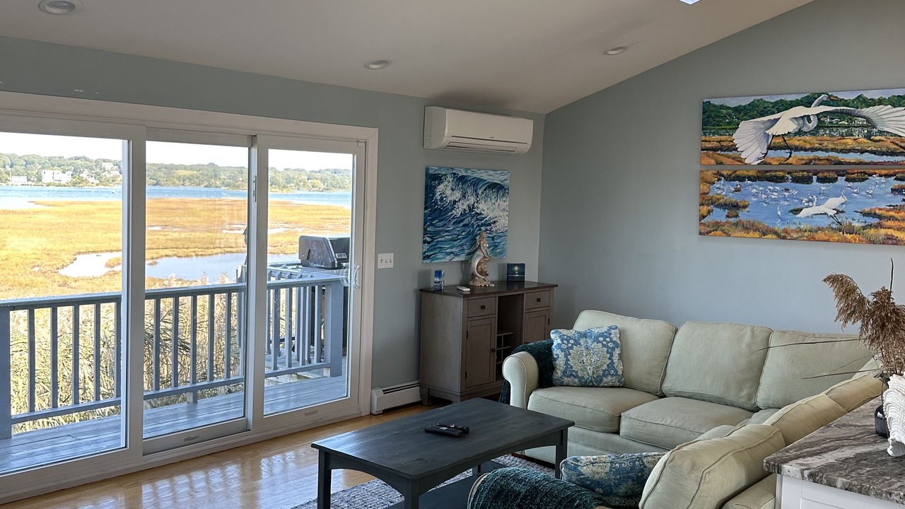Photo of Livingroom in Misquamicut